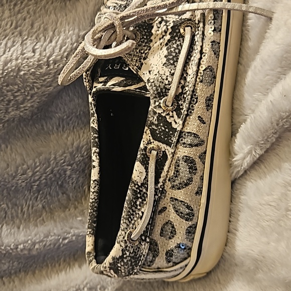 Sperry Sequin Sneaker Size 7M - Picture 8 of 12